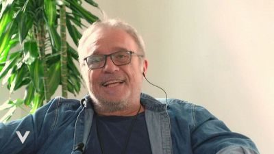 Amarsi un po': Claudio Amendola innamorato tanto da fare una pazzia