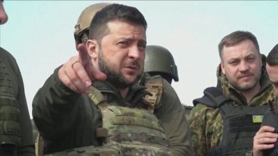 Kiev minaccia la Russia per la parata a Mosca