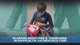 Scarpini al compagno più povero, lui reagisce così
