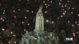 Migliaia a Fatima una distesa di luci