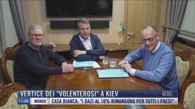 Breaking News delle 11.00 | Vertice dei "volenterosi" a Kiev