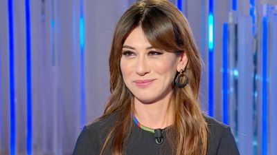 Com’è bello far l’amore, Virginia Raffaele costretta a fare pulizie