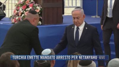 Breaking News delle 18.00 | Turchia emette mandato arresto per Netanyahu