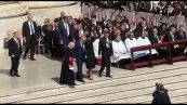 L'"incontro" di Trump e Zelensky a San Pietro per i funerali del Papa