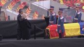 L'omaggio a Lucescu avvolto nella bandiera romena