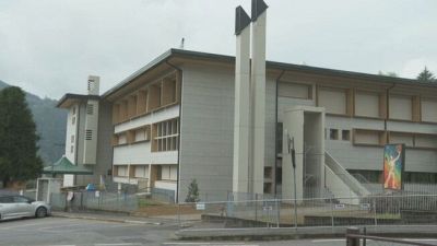 Scuola a Costa Serina, se l'opportunità diventa un incubo