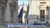 Breaking News delle 14.00 | La manovra approda in Parlamento