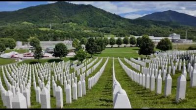 Trent'anni dopo, a Srebrenica mancano all'appello ancora mille morti
