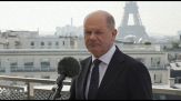 Scholz da Parigi: stop sanzioni a Russia solo raggiunta la pace