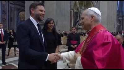 Le delegazioni salutano il Papa, da Vance e Rubio a Felipe VI