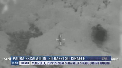 Breaking News delle 11.00 | Paura escalation, 30 razzi su Israele