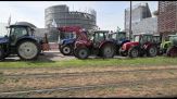Strasburgo, trattori al Parlamento Ue: la protesta degli agricoltori