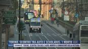 Breaking News delle 11.00 | Torino, scontro tra auto e scuolabus: 1 morto