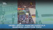 Derby-shock: Mancini sventola bandiera Lazio con topo