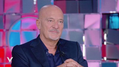 Mollo tutto e apro un Chiringuito, Claudio Bisio va in Sardegna
