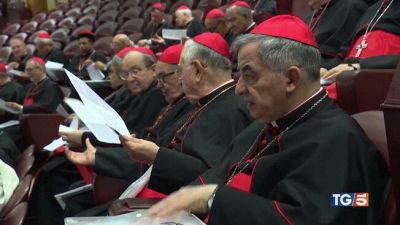 Verso il conclave cardinali al lavoro