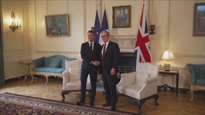 Accordo Francia-Inghilterra, un ombrello atomico per l'Europa