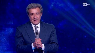 Flavio Insinna: tutto sull'attore e conduttore