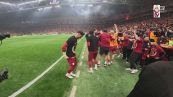 Il Galatasaray festeggia il titolo: grande entusiasmo per Osimhen, Morata e Mertens