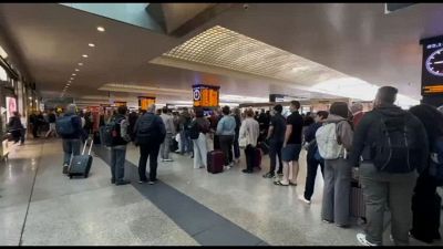 Caos treni, circolazione sospesa a Roma: ritardi e cancellazioni