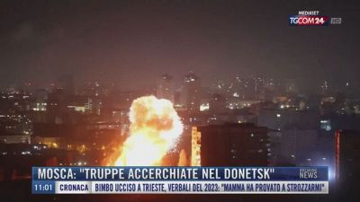 Breaking News delle 11.00 | Mosca: "Truppe accerchiate nel Donetsk"