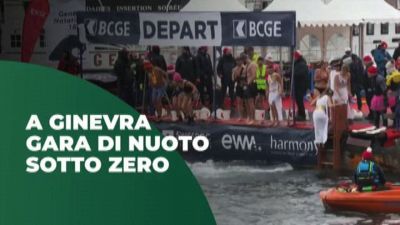A Ginevra la gara di nuoto sotto zero