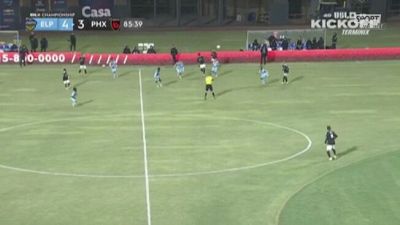 Mohamed Traorè: gol pazzesco da centrocampo