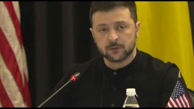 Zelensky: l'invio di truppe occidentali costringerebbe Mosca a pace