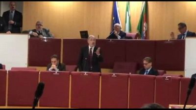 Liguria, Bucci sbotta in aula: interrompere gli interventi è violenza