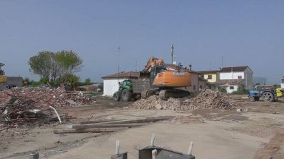 Emilia Romagna, a due anni dall'alluvione ecco le ruspe a Traversara