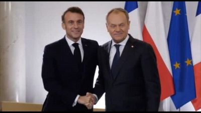 Emmanuel Macron in visita a Varsavia per parlare di Ucraina