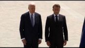 Biden in Francia, Macron lo accoglie all'Arco di Trionfo