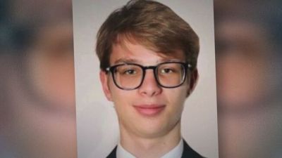 Edoardo Galli, in un video in stazione Centrale a Milano