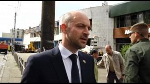 Il ministro francese Barrot sui luoghi colpiti dai droni russi a Kiev