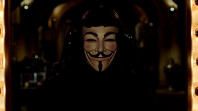 Stasera in TV: film, serie e programmi di mercoledì 14 febbraio, da V per Vendetta a Gloria Bell
