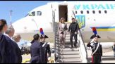 Ucraina, Zelensky atterrato a Roma con la moglie Olena