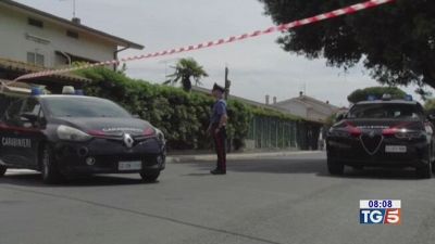 Donna uccisa a Fregene, indagato anche figlio