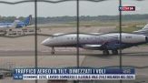 Breaking News delle 14.00 | Traffico aereo in tilt, dimezzati i voli