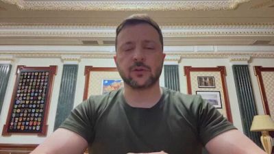 Mossa di Zelensky, "Aspetto Putin giovedì in Turchia"