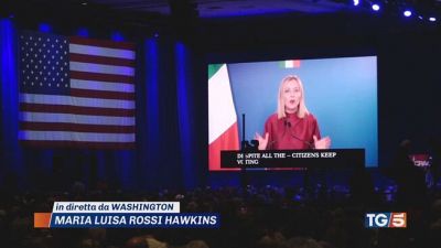 Meloni dai conservatori, Trump contro Zelensky