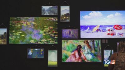 La tv opera d'arte che regola la casa smart