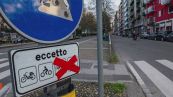 I cartelli stradali modificati con lo scotch, annullate 90mila multe