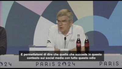 Caso Khelif, il presidente del CIO Bach: "guerra politicamente motivata"
