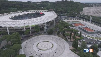 Oggi Milan-Bologna la finale su Canale 5