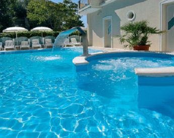 hotel globus piscina idromassaggio