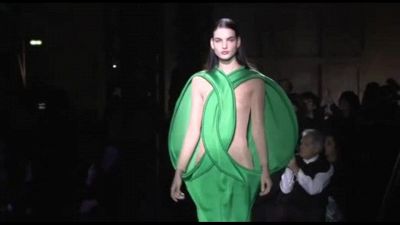 Parigi, Pierre Cardin esplora le profondità marine
