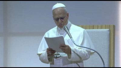 Papa: manovre puntano a conquistare mercati, ideologie seducenti
