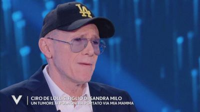 Ciro De Lollis: "Un tumore ai polmoni ha portato via mia mamma Sandra"