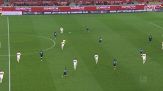 Schick porta il Leverkusen a -6 dal Bayern con un pirotecnico 4-3