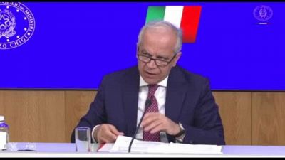Canapa, Piantedosi: "Nel dl Sicurezza deroga al divieto assoluto"